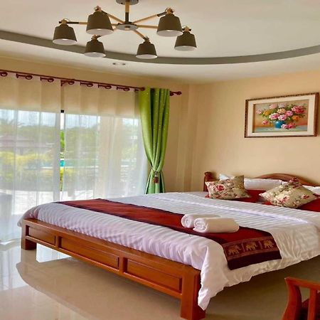 Capital O 75518 Baan Rose Resort Ao Luk Exterior foto